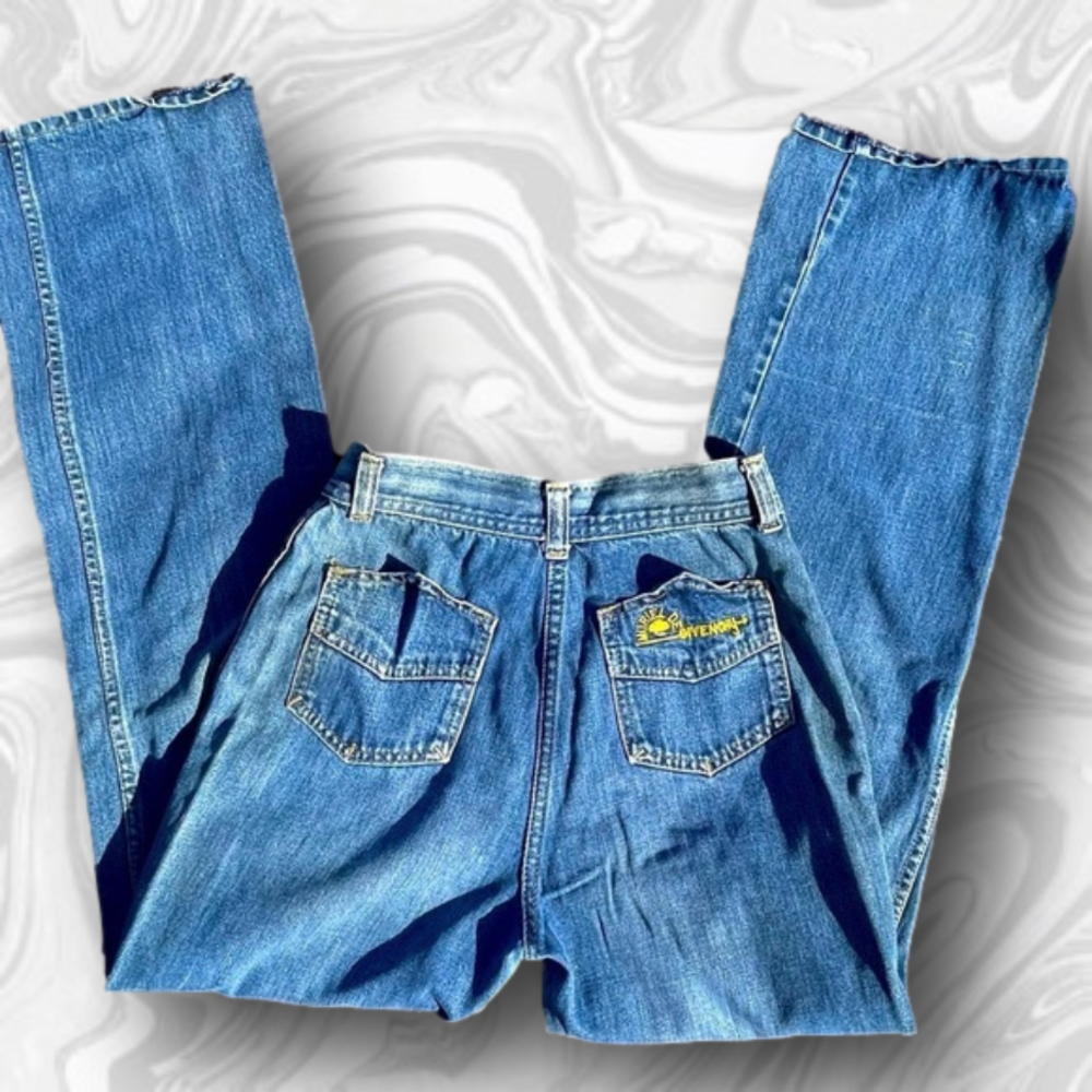𝅺Vintage 1970s Muriel De Givenchy Embroidered Designer Denim Jeans